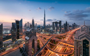 Fotobehang de Lichten van Dubai - 450 x 280 cm