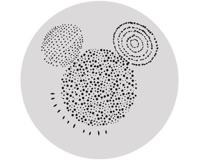 Behangcirkel van Mickey Mouse in stipple-art stijl, met gedetailleerde stippen die zijn iconische gezicht vormen.