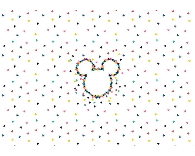 Mickey Mouse fotobehang met kleurrijke scènes, ideaal voor een vrolijke kamer.