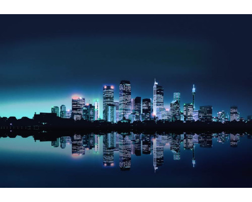 City in the night fotobehang, met een nachtelijk stadsgezicht, ideaal voor een stedelijke en moderne sfeer.