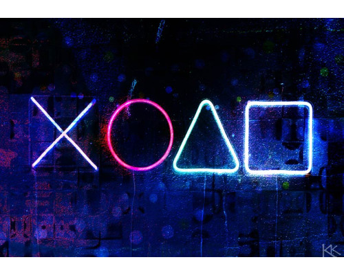Fotobehang met lichtgevende PlayStation-symbolen op een donkere achtergrond in een futuristische urban stijl.