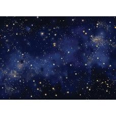 Een fotobehang met een aquarel sterrenhemel, waarbij diepblauwe en paarse tinten in zachte kleurovergangen samenkomen met fonkelende sterren.