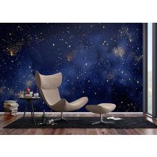 Een fotobehang met een sprookjesachtige aquarel sterrenhemel in een ruime woonkamer, waarin de diepe nachttinten en sterren zorgen voor een magisch en dromerig effect.