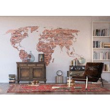 Een fotobehang van een wereldkaart in baksteenmotief, perfect voor een eigentijdse uitstraling in een woonkamer.