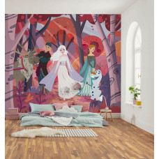 Fotobehang Frozen Forest Friendship in een kinderkamer met Elsa, Anna, Olaf, Kristoff en Sven wandelend door een magisch bos vol kleurrijke bomen en zachte pasteltinten.