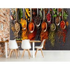 Fotobehang kruiden en specerijen in eetkamer met stijlvolle presentatie van specerijen en uitnodigende sfeer.
