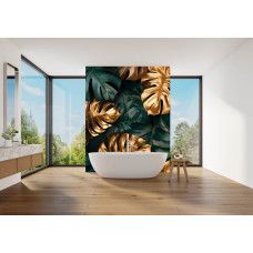 Fotobehang met botanische monstera bladeren en goudaccenten in een stijlvolle badkamer.