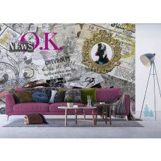 Een fotobehang met oude kranten in zwart-wit, ideaal voor het creėren van een nostalgische en stijlvolle sfeer in een woonkamer.