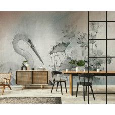 Fotobehang kraanvogel bij lotusplanten in een eetkamer, subtiele grijstinten en fijne lijnen.