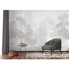 Een elegant fotobehang van een Oosterse tuin in een moderne woonkamer, combineert natuur met een vleugje Oosterse filosofie.