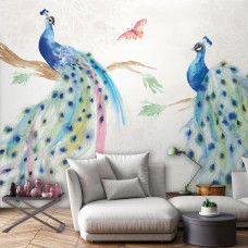 Fotobehang met gedetailleerde pauwen in een schilderachtige stijl. Dit fotobehang geeft een unieke en elegante uitstraling aan een huiskamer.