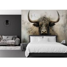 Fotobehang Schotse Hooglander in Industriële Stijl in de slaapkamer met krachtige uitstraling en zachte kleurovergangen.