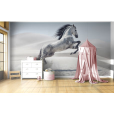 Fotobehang met wit paard in zandduinen in een serene kinderkamer voor een meisje.