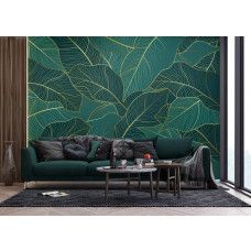 Een fotobehang met tropische bladeren in smaragdgroen en goud in de woonkamer, waar het weelderige bladmotief en de warme goudtinten een stijlvolle en botanische sfeer creëren.