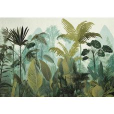 Fotobehang met tropische jungle bladeren, palmbomen en bergen op de achtergrond.