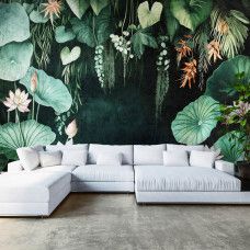 Fotobehang van waterlelies tussen tropische bladeren in een stijlvol en inspirerend kantoor.