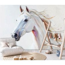 Fotobehang wit paard in artistieke stijl in een meisjeskamer, waar de schildering een elegante blikvanger vormt.