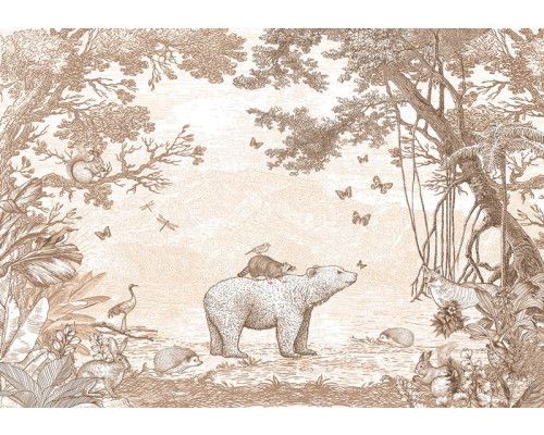 Bosdieren behang in terracotta kleuren met een beer en andere bosdieren in een bosrijke omgeving.