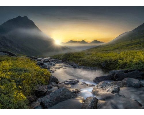 Fotobehang Bergrivier bij Zonsondergang