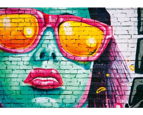 Graffiti stijl met het gezicht van een vrouw op kunstzinnig fotobehang.