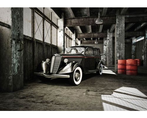 Fotobehang van een klassieke auto in een oude garage, oldtimer thema.
