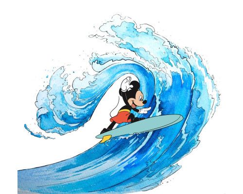 Mickey Mouse Surfing fotobehang met Mickey Mouse die over een gigantische golf surft, omringd door zon, zee en plezier.