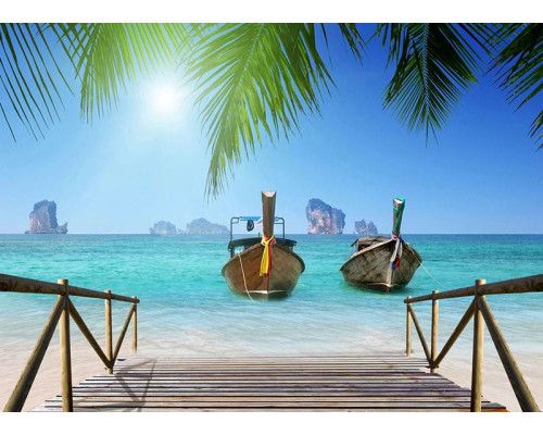 Fotobehang Tropische Zeezicht met Bootjes en Palmbladeren