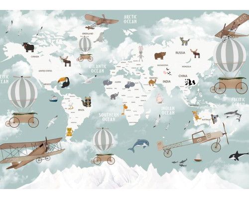 Fotobehang met een speelse wereldkaart vol dieren en landen, perfect voor een educatieve en fantasierijke uitstraling.