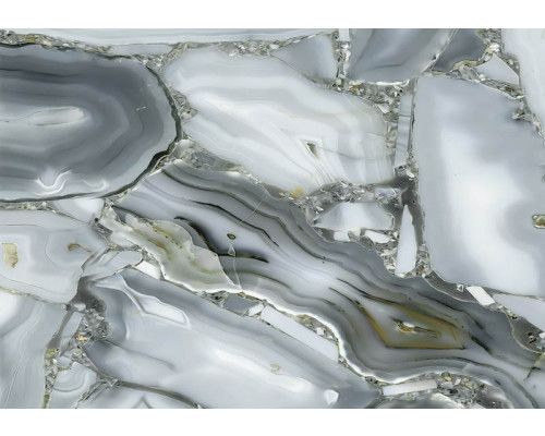 Luxe fotobehang met een steenachtige textuur en een industriële uitstraling, met subtiele marmerdetails voor een verfijnde look.