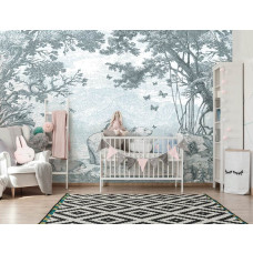 Een babykamer met bosdieren behang in het groen met een beer en andere bosdieren omringd door het bos.