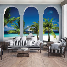 Een fotobehang met Hawaii met pilaren en een tropisch landschap, perfect voor een woonkamer.