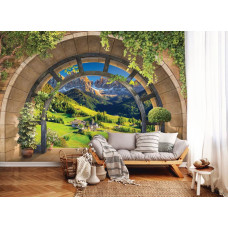 Een fotobehang met een berglandschap in Tirol, bedrukt op vliesbehang, passend in een woonkamer.