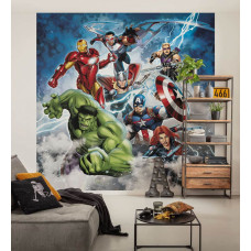 Fotobehang Avengers Mighty Team in een kinderkamer met Iron Man, Hulk, Thor, Captain America en andere Marvel helden op een spectaculaire achtergrond.