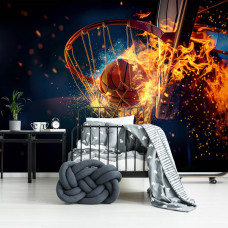 Een fotobehang met een basketbal in vlammen, passend in een jongenskamer.