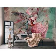Een fotobehang van bloemen op een schilderij in een moderne woonkamer.
