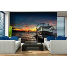 Een fotobehang met een zeezicht en een steiger bij zonsondergang, perfect voor de woonkamer.