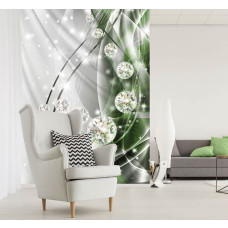 Een fotobehang met diamanten op een smaragdgroene en zilveren achtergrond voor de huiskamer.