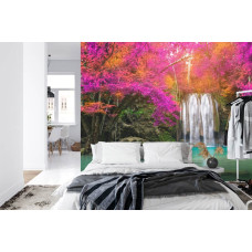 Een prachtig fotobehang van de Erawan-waterval in Thailand, perfect voor een slaapkamer.