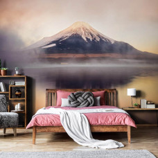 Een fotobehang met het idyllische uitzicht van Fuji Five Lakes in een slaapkamer.