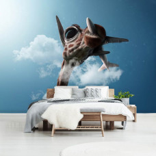 Een fotobehang van een giraffe met luchtvervuiling en een vliegtuig in de wolken te zien in de slaapkamer.