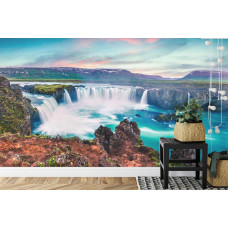 Fotobehang van de Godafoss waterval in IJsland, stijlvol zichtbaar in een keuken met eigentijdse inrichting.