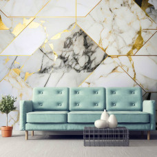 Een fotobehang van een gouden marmer geometrie abstract ontwerp op vliesbehang in een woonkamer met verfijnde kleuren.