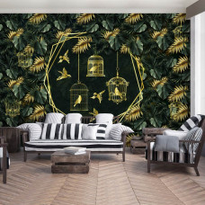 Een fotobehang met gouden vogels in de jungle met bladeren en vogelkooien op vliesbehang voor de huiskamer.