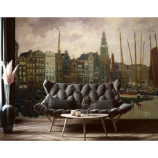 Fotobehang in een woonkamer met een historisch stadsbeeld van het Damrak in Amsterdam, met iconische huizen, de Oudekerkstoren en een sfeervolle weergave van de binnenhaven.