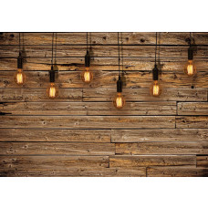 Fotobehang met houten planken en lampen, industrieel en warm.