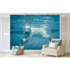 Een fotobehang van een ijsbeer onder water voor de huiskamer.