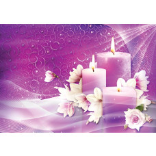 Roze kaarsen en bloemen in een yoga spa setting, weergegeven op fotobehang.