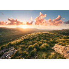 Fotobehang van het berglandschap in Ierland, ideaal voor een rustgevende kamer.