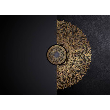 Een fotobehang met een luxe gouden mandala, waarin sierlijke patronen en verfijnde details in goud zorgen voor een spirituele en elegante uitstraling.