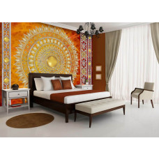 Een fotobehang met een Indiaas geļnspireerde rode mandala, dat een serene sfeer toevoegt aan een slaapkamer.